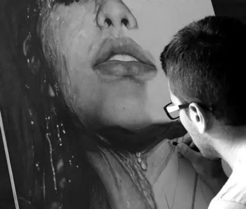 人物画|超写实铅笔素描!超细腻的铅笔人物画!