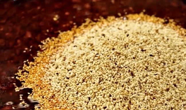 辣椒酱|家庭版辣椒酱，配方和做法告诉你，香辣过瘾，储存一年都不坏