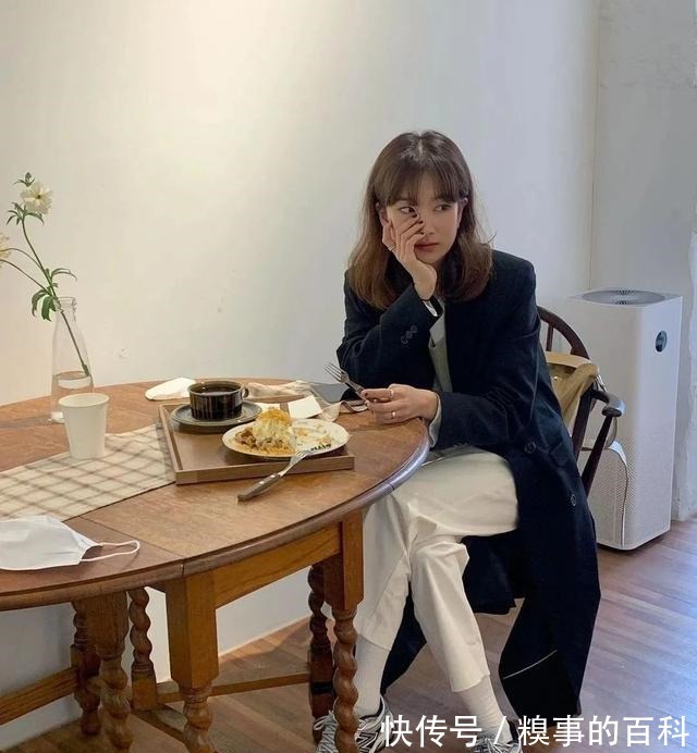 阔腿裤 卫衣 + 靴子，毛衣 + 阔腿裤，这20套早春穿搭，好看极了！