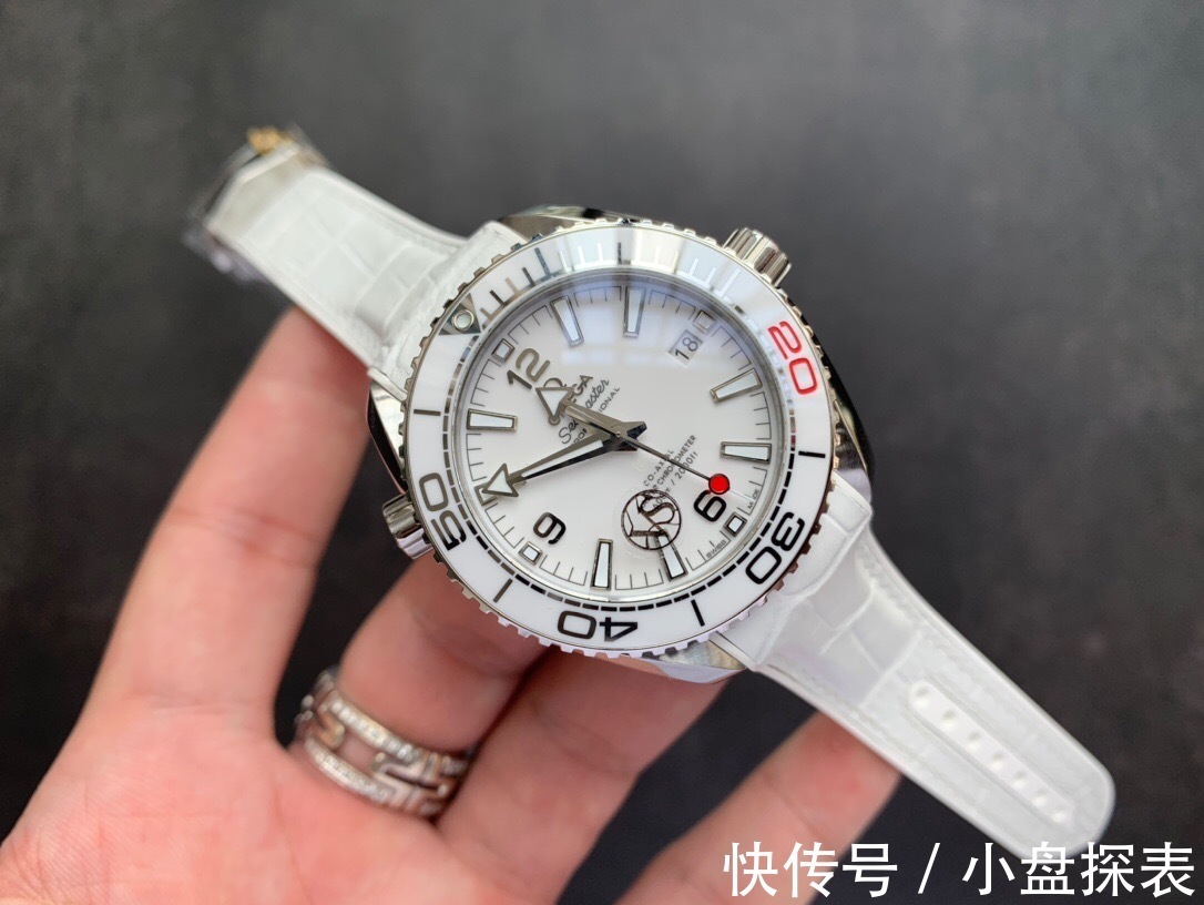 女表|vs厂海马系列600米女表做工怎么样