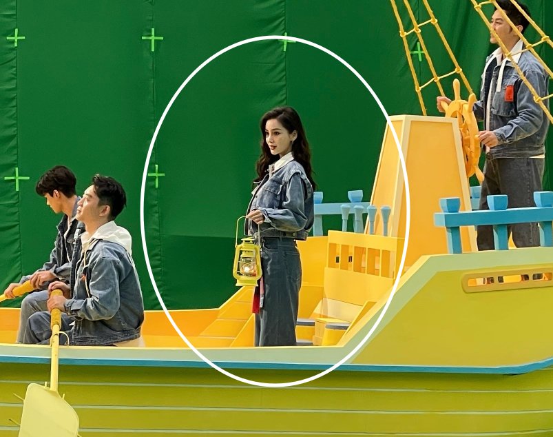 《跑男9》刚官宣不久，杨颖就现身直播间，谁知生图状态成为亮点