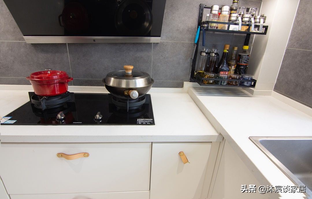 客餐厅|她家改造实在太牛了，光玄关就让人服气，的确是小户型装修的样本