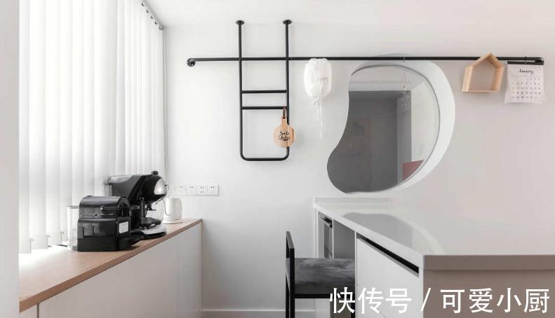 阳台|一家三口住,客厅不放沙发茶几,把阳台抬高,93㎡的家简约漂亮!