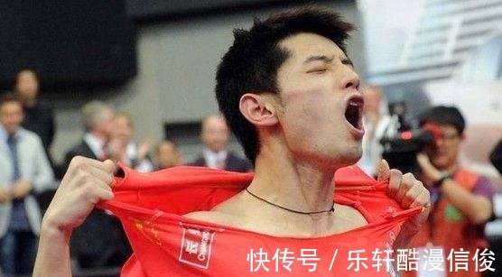体坛|他俩到底干啥了网友对其褒贬不一,媒体评价“自恋、无知”