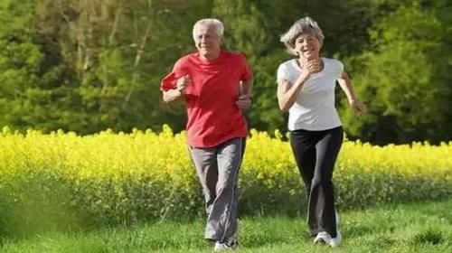 秋天|秋天跑步很爽,但也要注意这4点,过来人:换季跑不容忽视