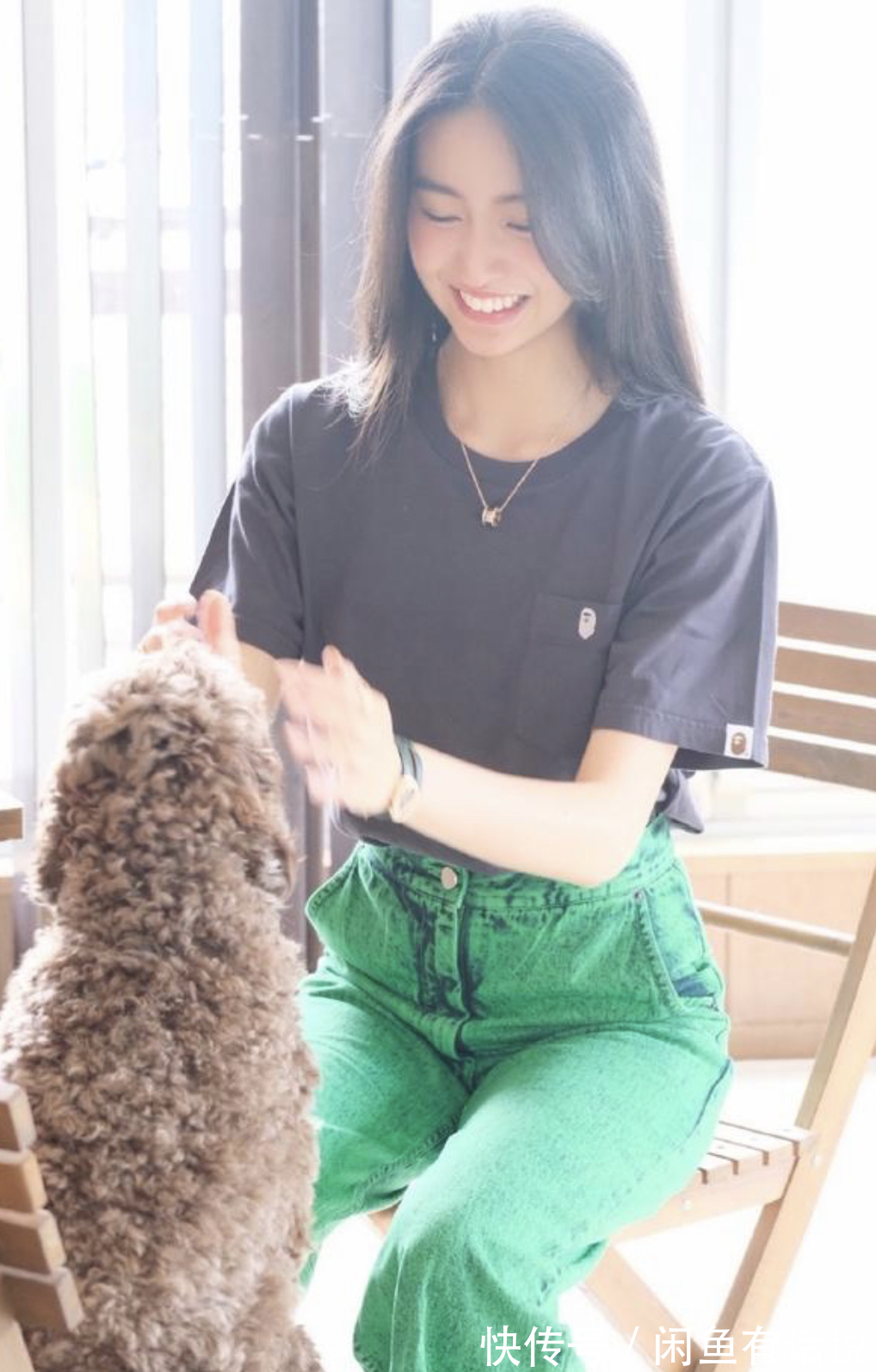 老妈|木村光希出门真随性，“老汉衫”配洞洞鞋不修边幅，还没老妈时髦