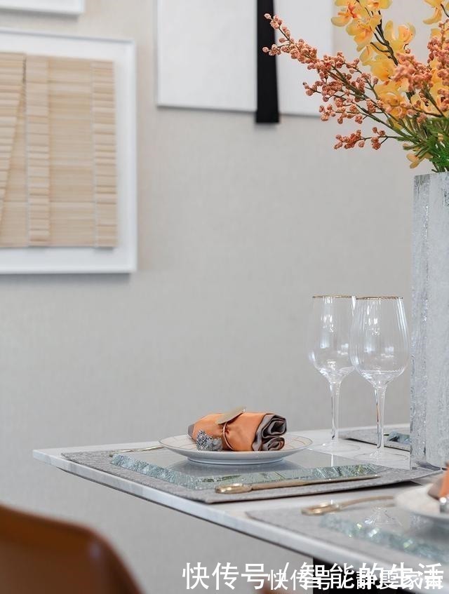 爱马仕|大平层的现代轻奢风设计高级灰碰上爱马仕橙的惊艳!