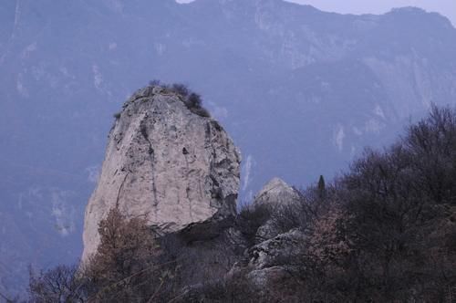 秦岭|西安秦岭未开发的峪口，自驾车能开进去，内藏翡翠谷和神秘巨石