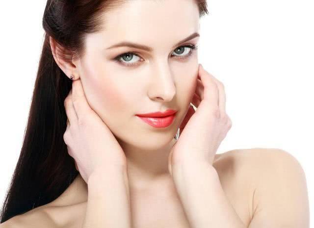 蜂蛹|皱纹“害怕”的几种食物，女人常吃，补充胶原蛋白，越吃越年轻