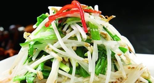  推荐|美食推荐：红烧黄山鱼、韭苔炒绿豆芽、豆瓣鲫鱼、凉拌猪蹄的做法