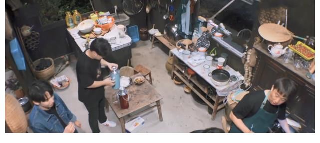 倉(cāng)庫(kù)|《向往5》導(dǎo)演斥巨資，為種51棵數(shù)請(qǐng)10位嘉賓，吃飯都得輪著上桌