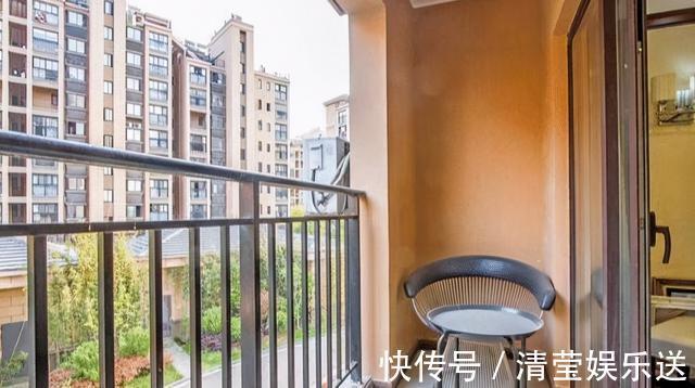 阳台上|“卧室带阳台”和“客厅带阳台”哪个好住过的人说出了心里话