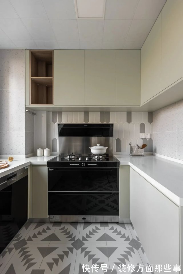 toilet|107㎡现代风,这个春天绝美配色,也太好磕了