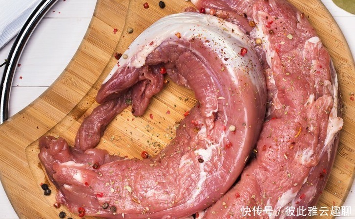 瘦肉太柴太硬？教你3招，不用一滴油，软嫩细滑，老人小孩都能吃