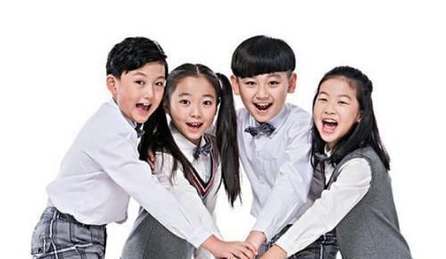 杨紫璇|女孩年仅七岁八块腹肌,半小时学会后空翻,目标清晰的人失败太难