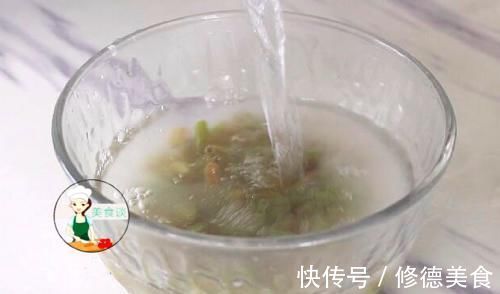 葡萄干直接吃很脏？教你正确做法，脏东西自动跑出来，干净又卫生