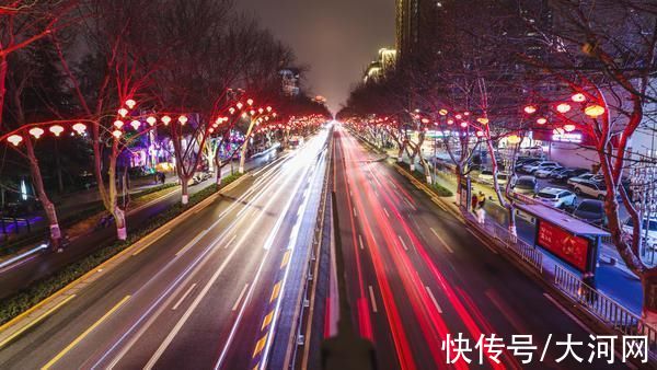 郑州市区|「大河网景」红灯笼中国结 郑州市区元宵夜年味儿十足