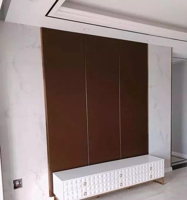 玄关|晒晒即将入住108平新房,客厅漂亮极了,玄关鞋柜好实用