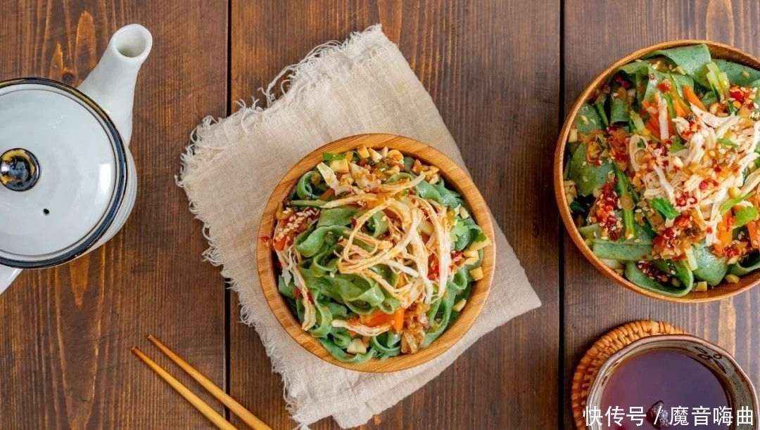 天这么热别吃饭了!这一碗美味,酸爽开胃又低脂