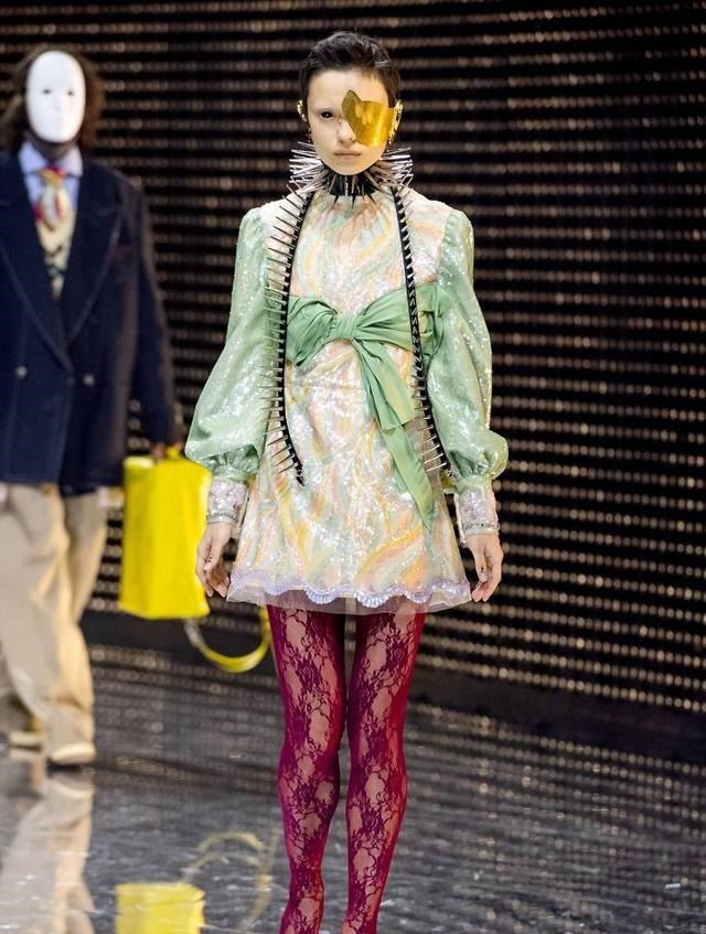 哥特式珠宝,一半神圣一半邪恶,暗黑又优雅