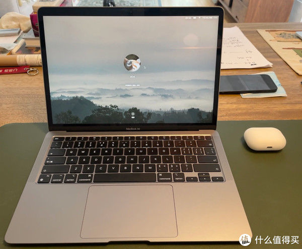 pr|发布一年之后的MacBook Air，还值得买吗？