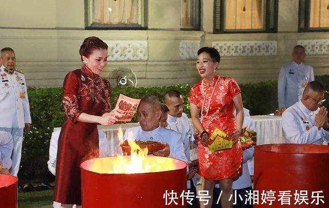 华裔王后|华裔王后苏提达晒旗袍漫画太美了!太有东方韵味,诗妮娜东施效颦