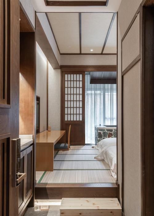 打造|天价打造的“紫禁城”豪宅,占地75000㎡,里面的装修,富贵逼人