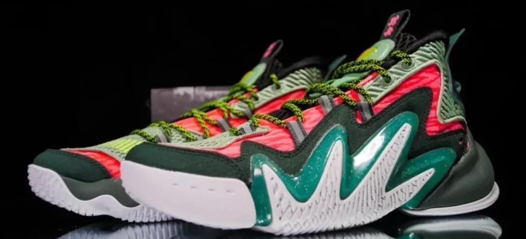 李宁 这些就叫国产之光!不输国际大牌的国产实战鞋你穿过几双?