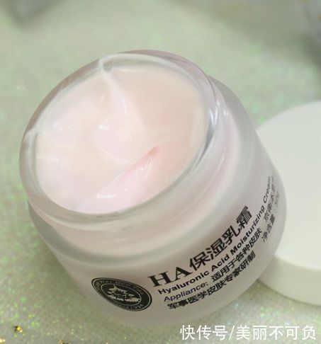 护肤品 女人别舍不得保养,身边这些“不起眼”的护肤品,效果挺好还不贵