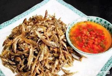 美食推荐:平锅蝴蝶虾、乡村四缸菜、青椒细鱼制作方法