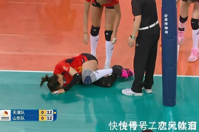 江苏女排|李盈莹注意了!曾因为垫脚致6人受伤,这一行为不改,将成大患