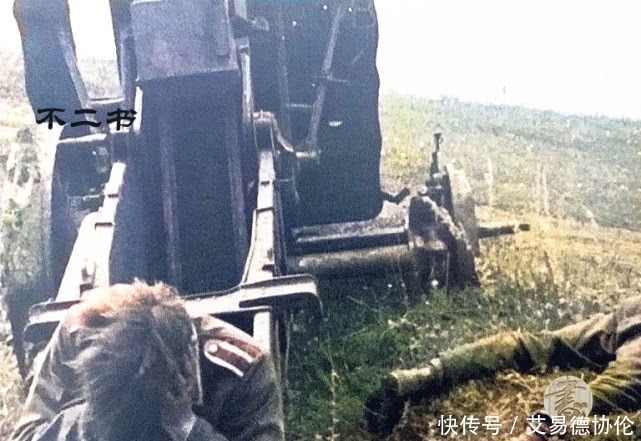 波兰爱国者|老照片：在东线遭遇寒冬的德军、 受伤的苏军军官指挥士兵冲锋