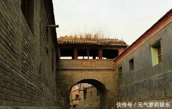 中薪|还记得消失在菜市口的儒福里过街楼吗？