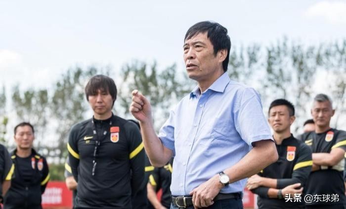 足协主席|孙雯接替足协主席?名记给出答案,李铁走人,陈戌源的麻烦或来了