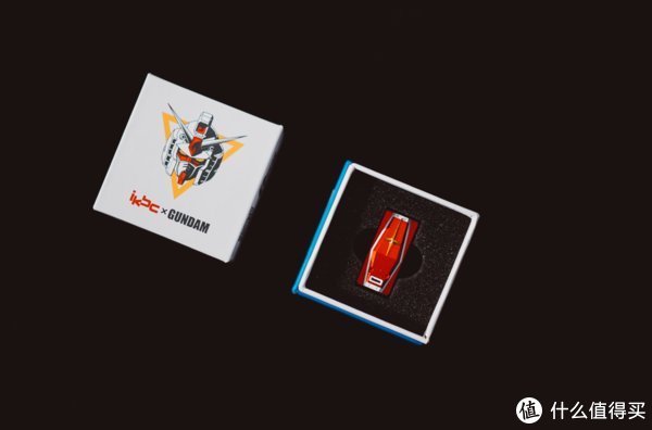 吉翁|高达键盘居然还有补完计划?ikbc联名高达金属键帽上手体验