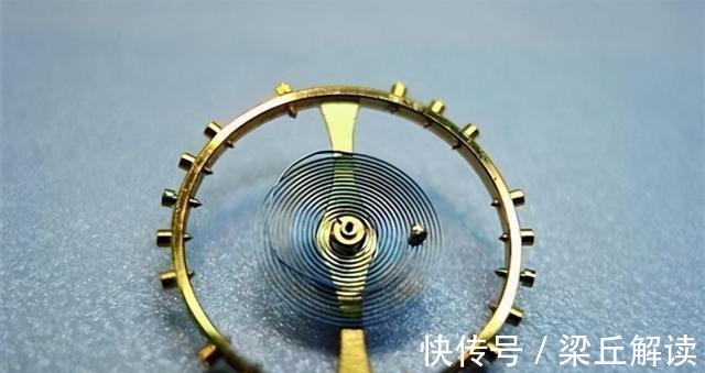 机械表 突然发现机械表不走了,你可以尝试这样做,确定问题后就好解决了