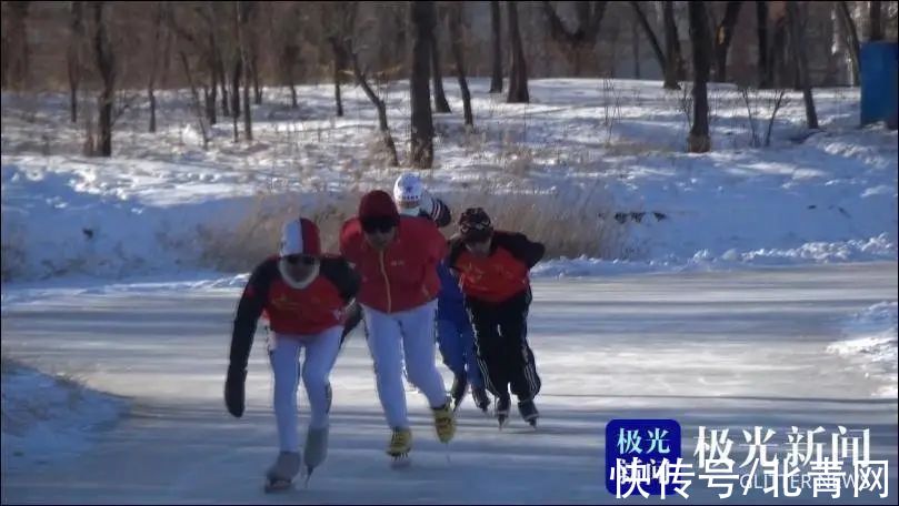 舞龙|冰雪运动搅热寒冬，大家用不同冰雪运动形式，祝福冬奥