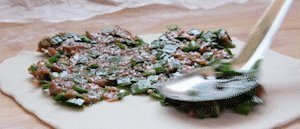 这个肉饼我家一周吃一次,不发面不饧面,外酥里嫩,吃了还想吃