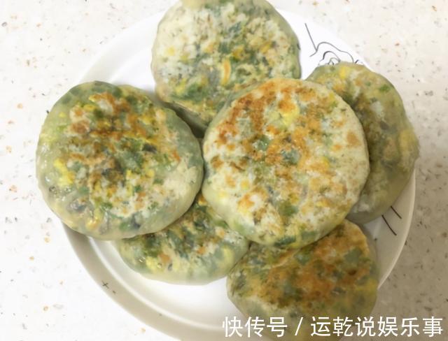 早餐|1把韭菜2个鸡蛋,这做法最好吃,皮薄馅大料足,香酥比包子解馋