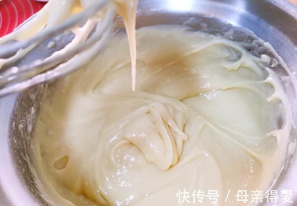 柠檬汁|空心泡芙，填入芒果冰淇淋，果酸成了甜蜜的幸福桥梁