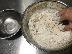 葱油饼|用这个方法做的葱油饼太香了,一口气吃3张,外酥内软,葱香扑鼻