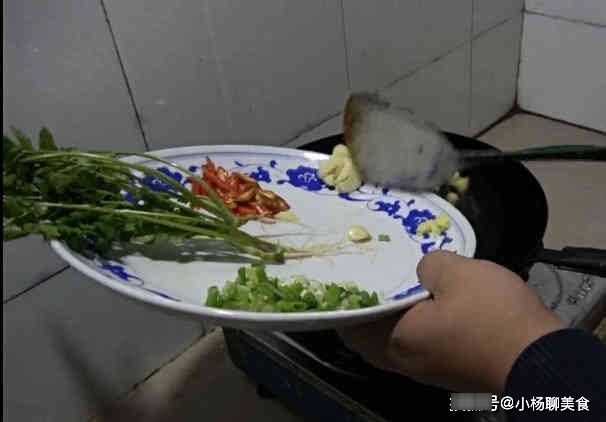 鱼肉最好吃的做法，比饭店卖的还香，3斤大草鱼不够吃