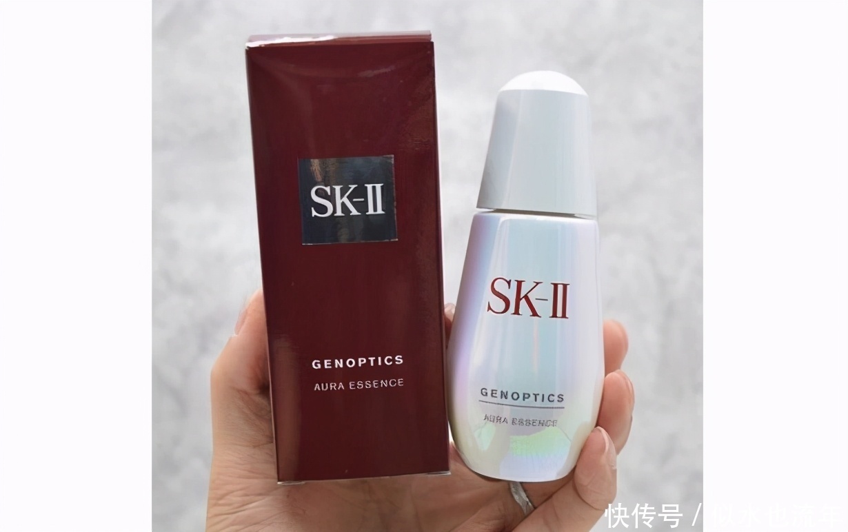 雅诗兰黛|补水修复抗初老精华液推荐:从根源修护美白补水,让肌肤深透滋润