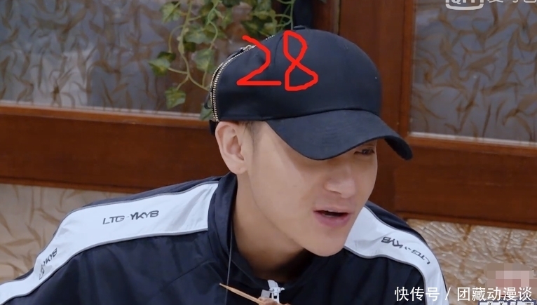 黄子韬 《萌探》嘉宾初见,宋亚轩年纪被曝光,那英调侃,杨紫反应亮了