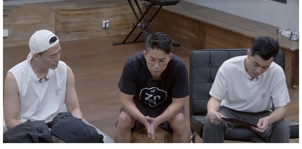 敖犬|《披荆斩棘的哥哥》四公淘汰名单公开，两位rapper终于告别舞台