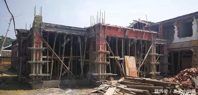 造价|黄家三兄弟为圆94岁老母亲新家梦，67万建6层框架电梯房