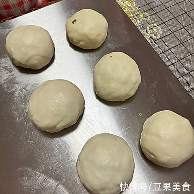 面饼|今天我吃光5碗饭的秘诀是青豆角肉沫烧饼...