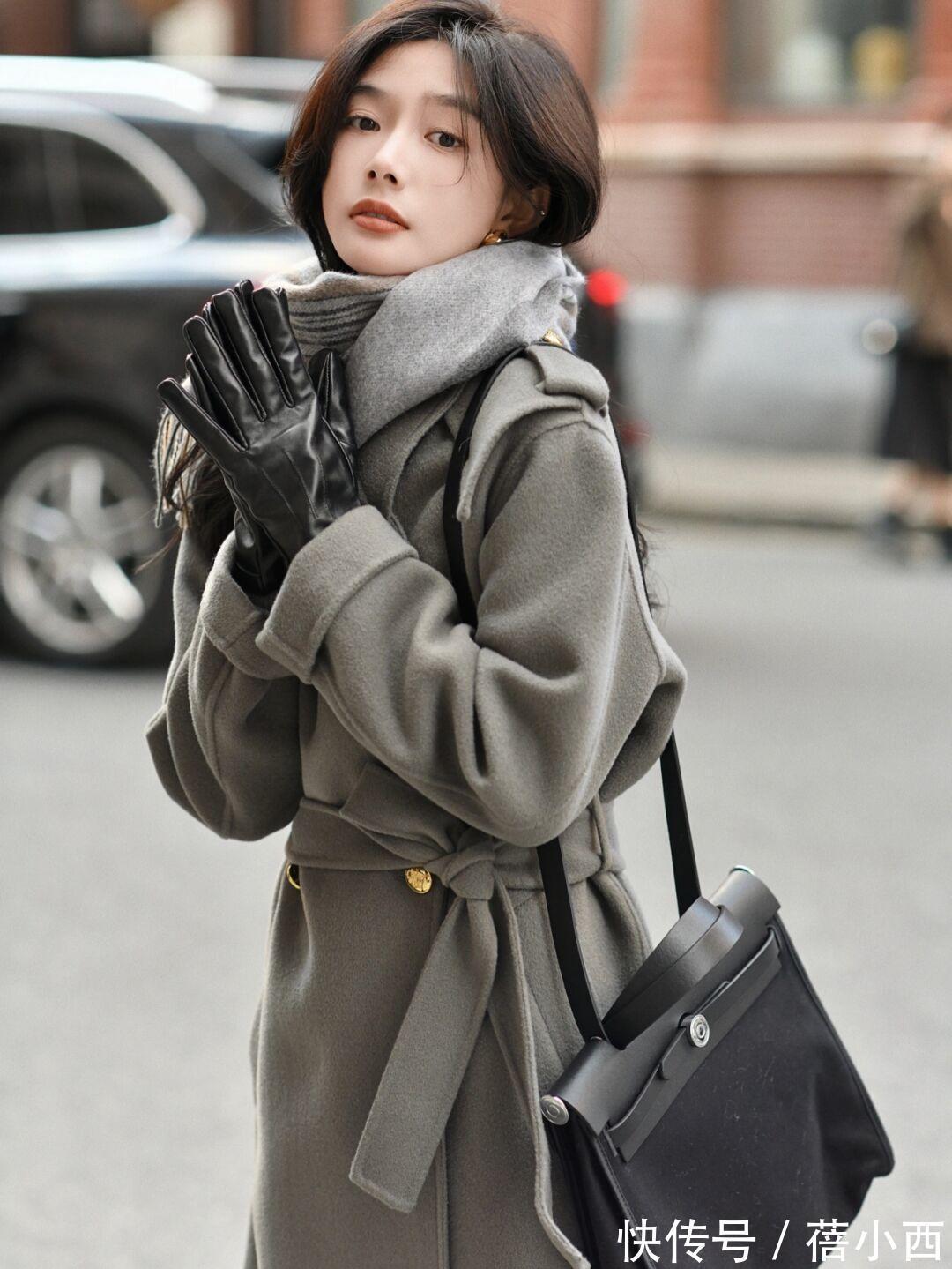 围巾|今年穿“大衣”才最in,内搭毛衣时髦优雅、下搭牛仔裤高级洋气