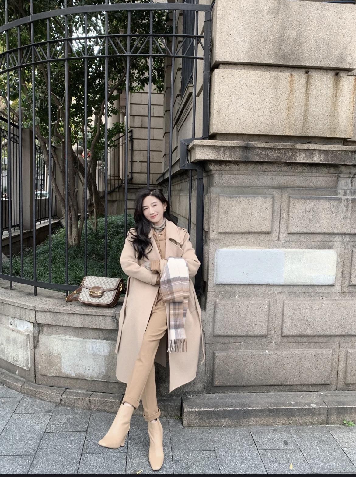 脖颈处|冬季围巾怎么搭才好看?掌握这4种方式,不光保暖还能提升气质感