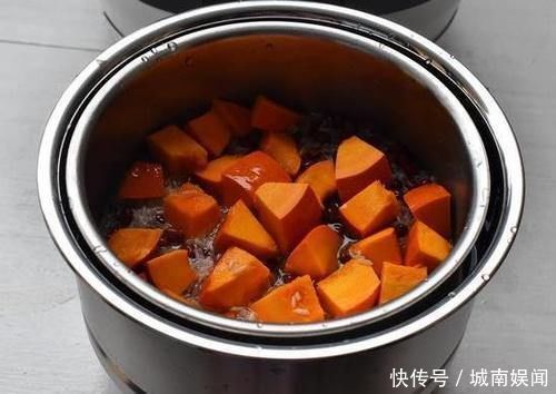 大米|米饭这样焖，不仅低糖还低脂，常吃还可以养胃，老人小孩都适合！